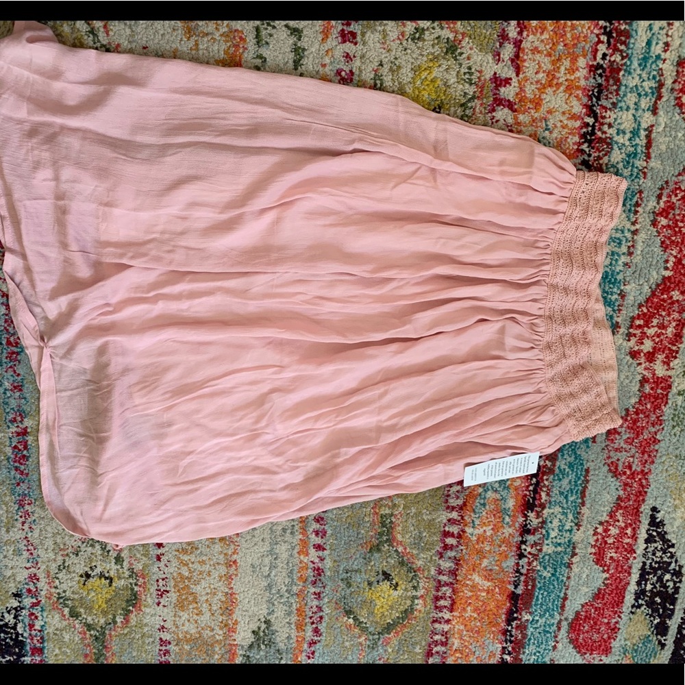 Pink creased skirt